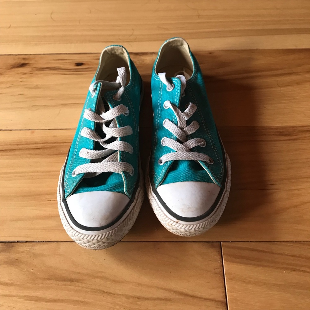 Gently used teal converse